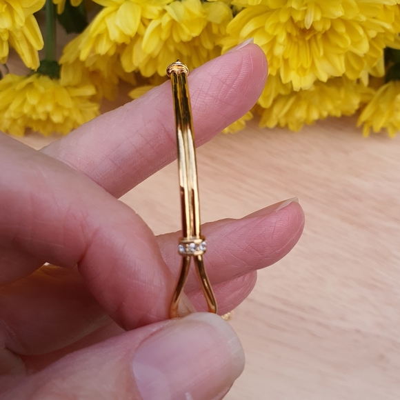 Gold Swarovski Crystal Bracelet - Picture 5 of 9